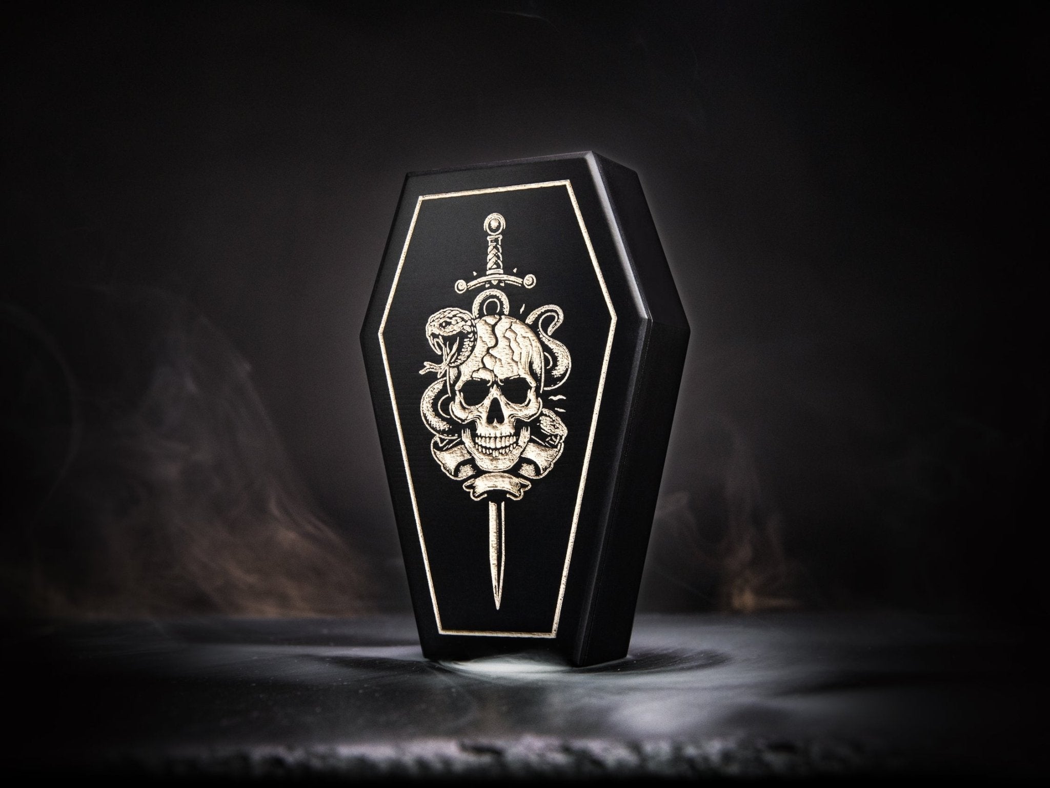 Skull & Bones Dice Set - St George Leather Shop